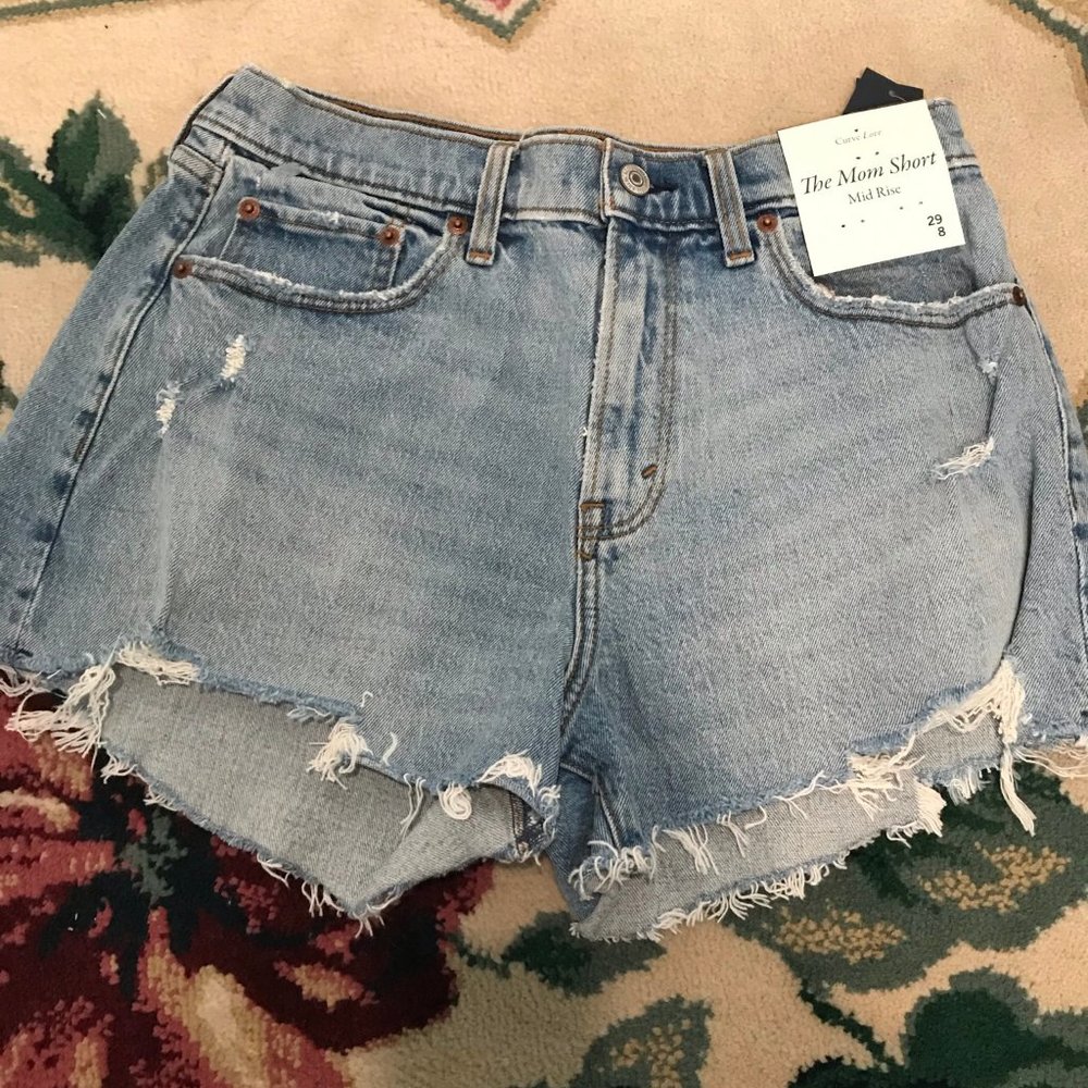 Abercrombie & Fitch Curve love Mom shorts